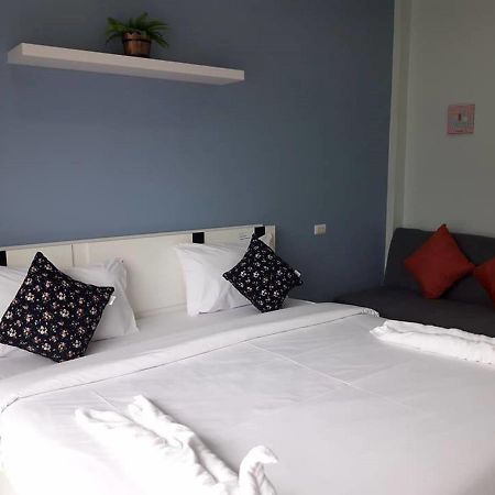 Kim Lung Airport Hotel Patong Bagian luar foto