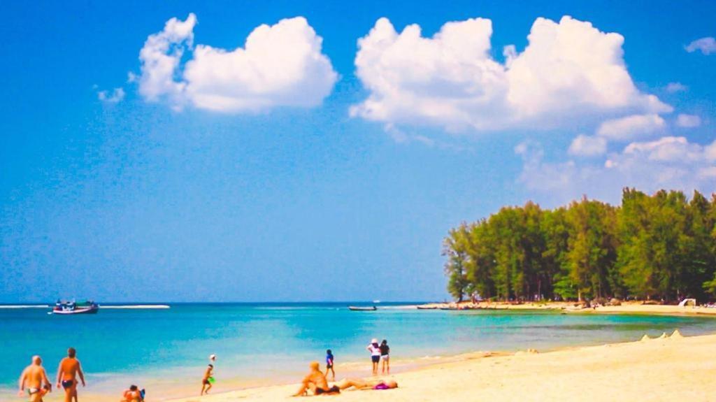 Kim Lung Airport Hotel Patong Bagian luar foto