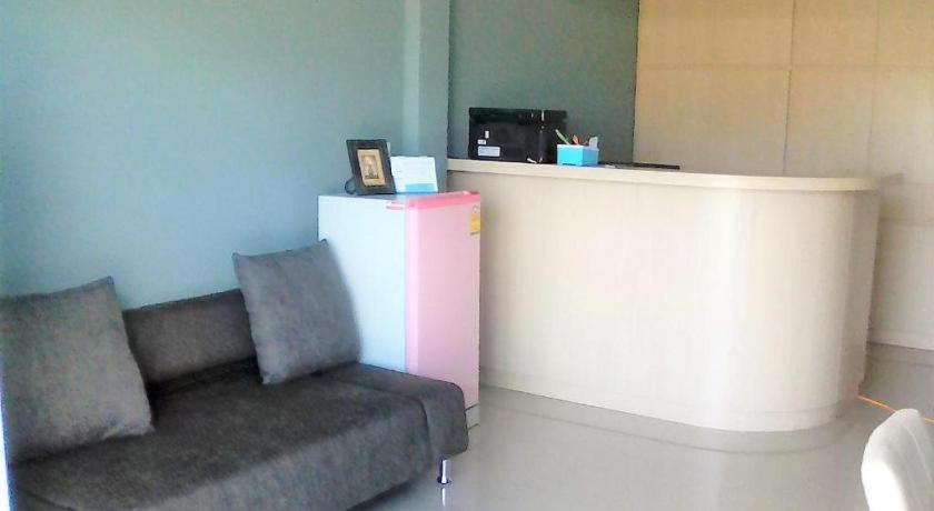 Kim Lung Airport Hotel Patong Bagian luar foto