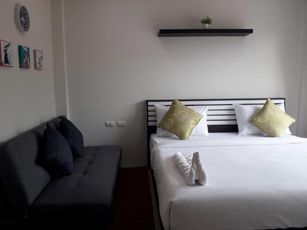 Kim Lung Airport Hotel Patong Bagian luar foto