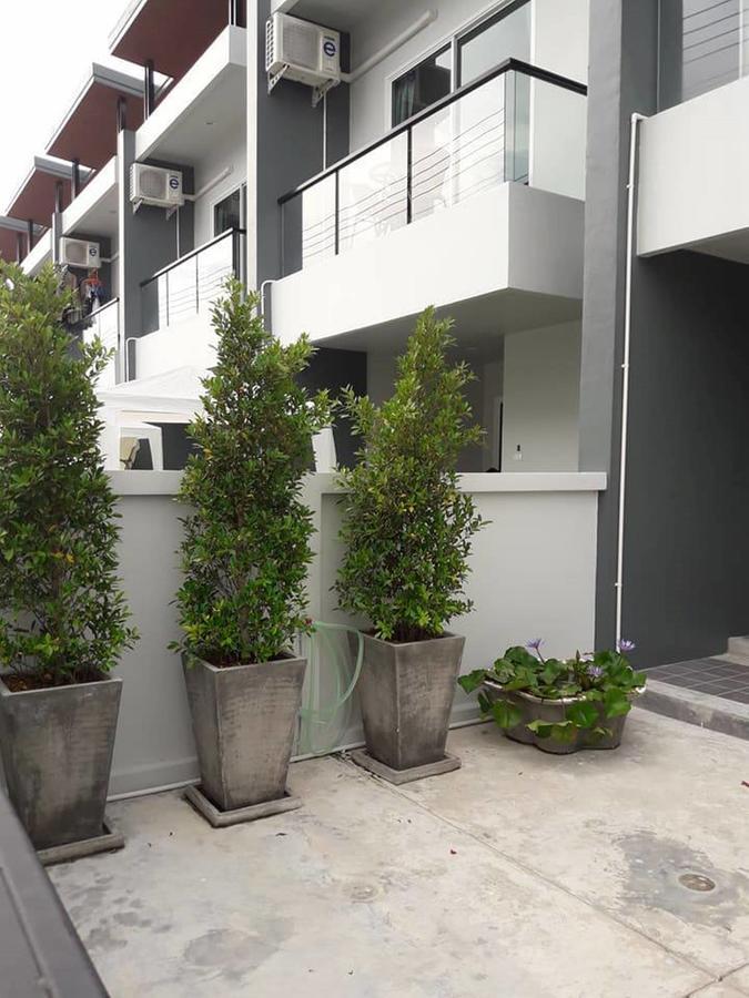 Kim Lung Airport Hotel Patong Bagian luar foto