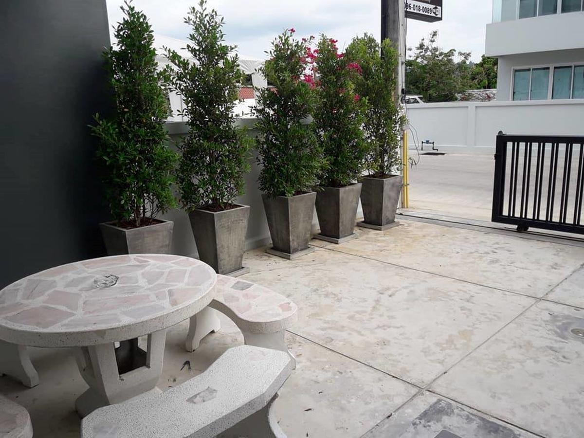Kim Lung Airport Hotel Patong Bagian luar foto